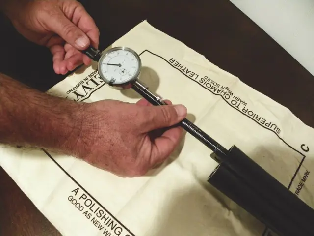 CH-4-PH-18 Checking nominal boring with a barrel gauge
