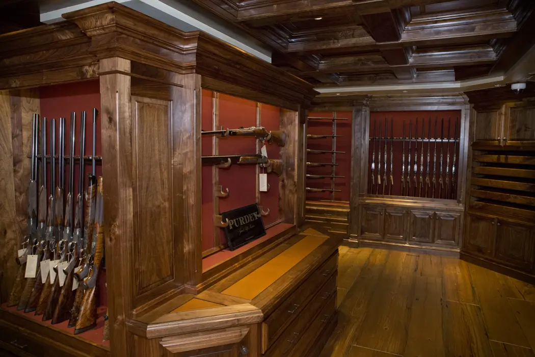 Gun show room Gordy & Sons