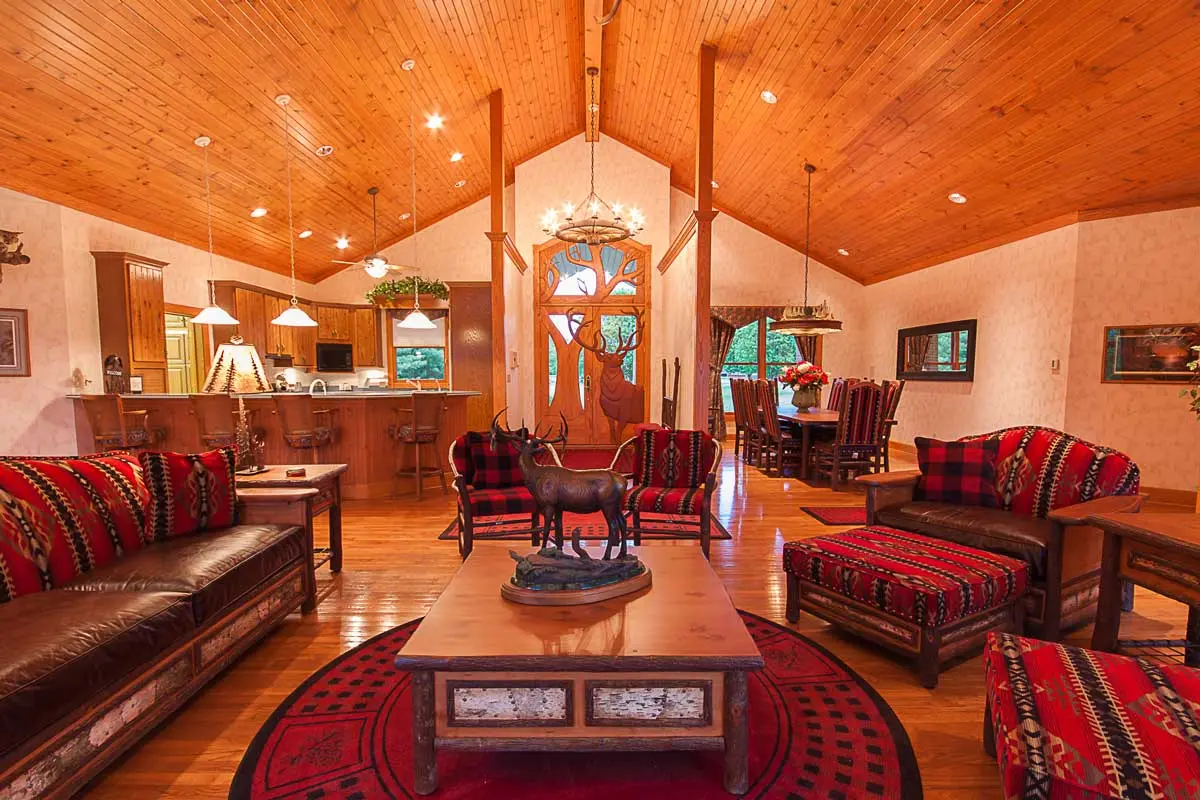 Harpole’s Heartland Lodge