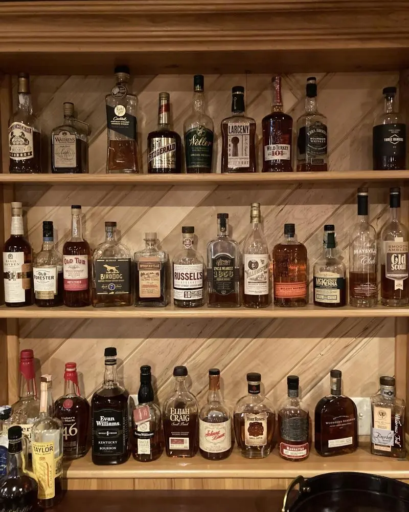 Winghaven Lodge Bourbon Bar