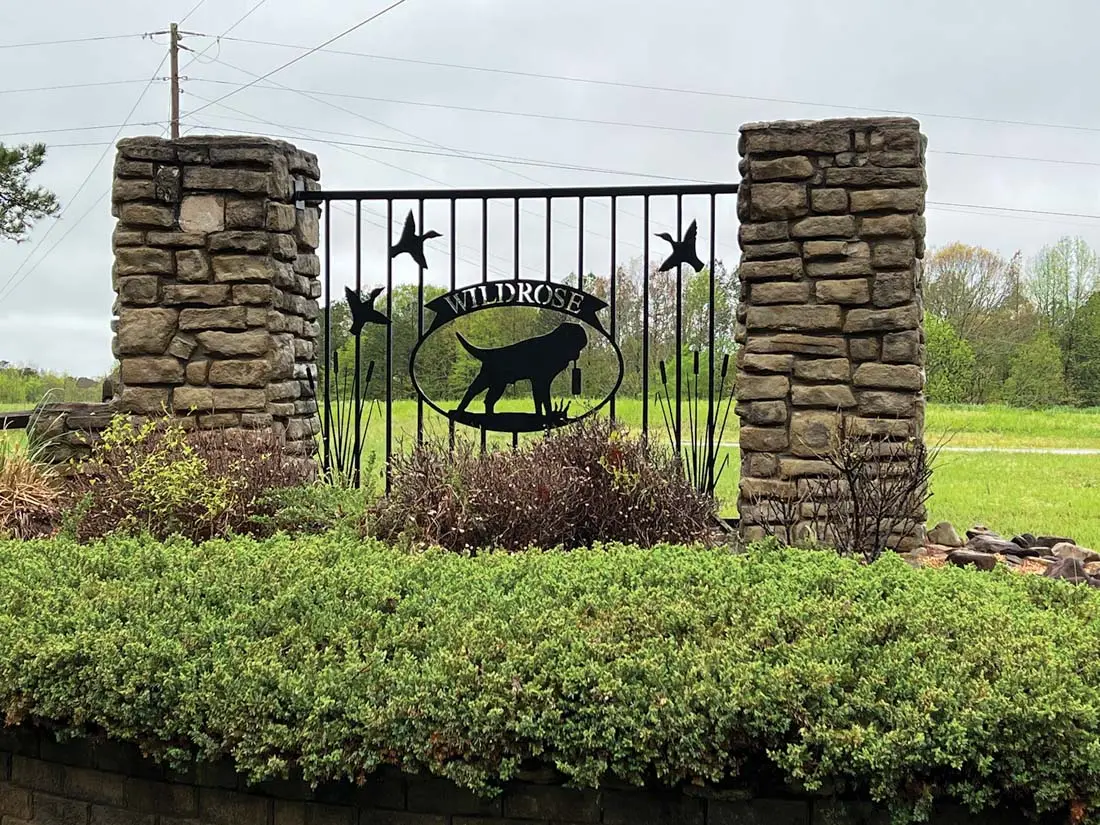 gate