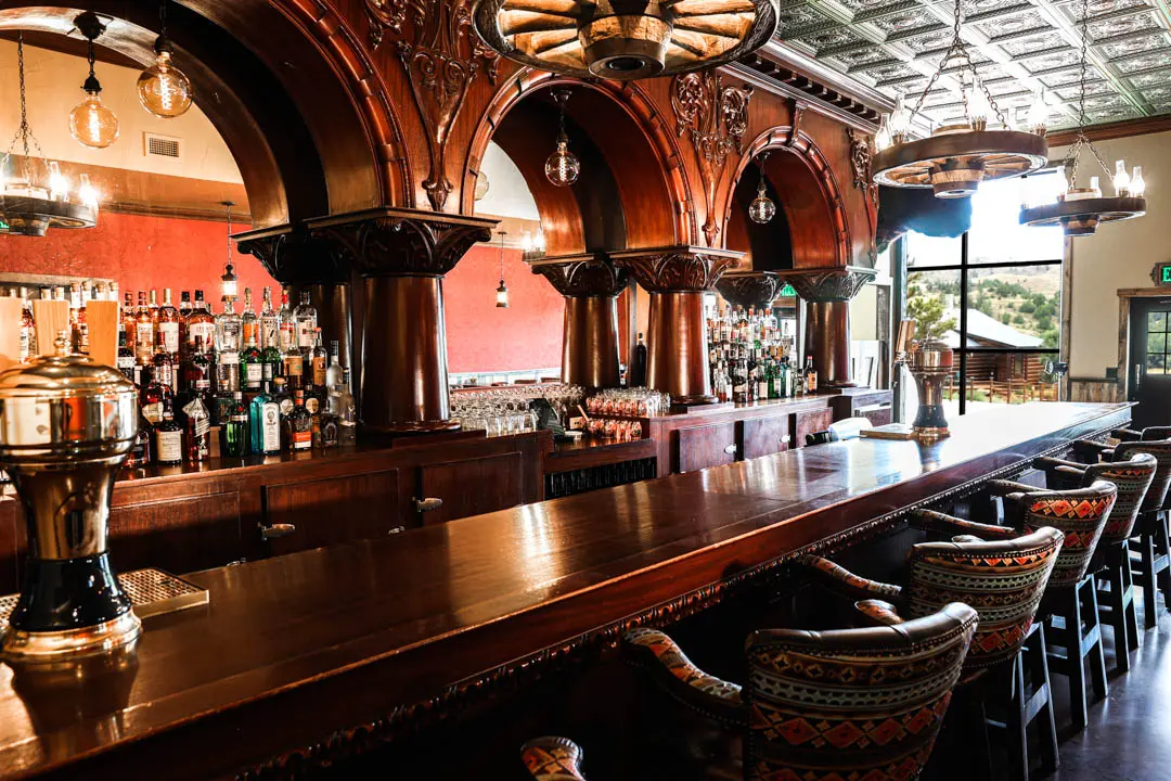 sweetgrass lodge bar