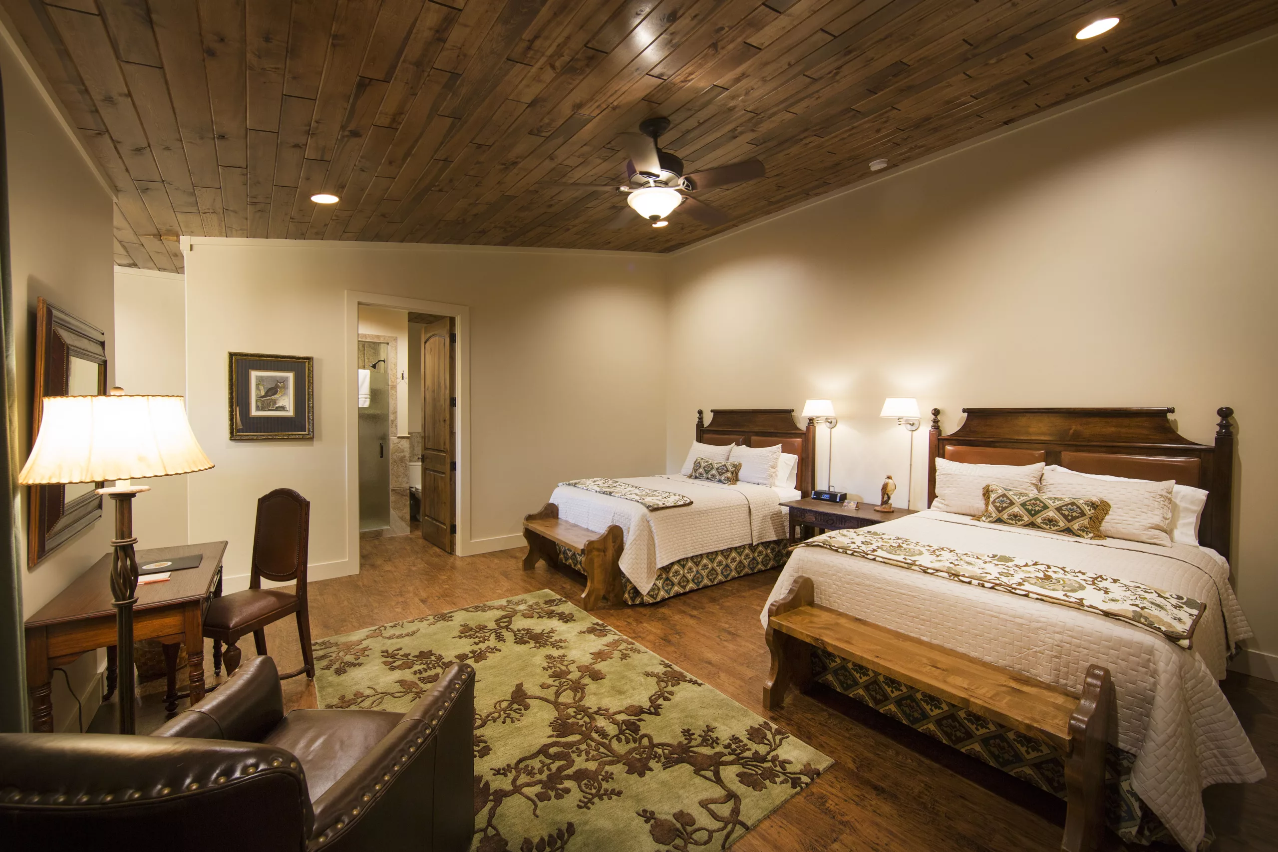 Bedroom with two beds at Joshua Creek Ranch